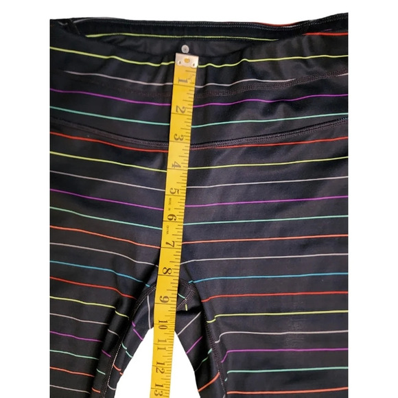 Athleta Multi Stripe Sonar Rainbow Navy Blue Capri Leggings Size Medium Yoga - Picture 6 of 9